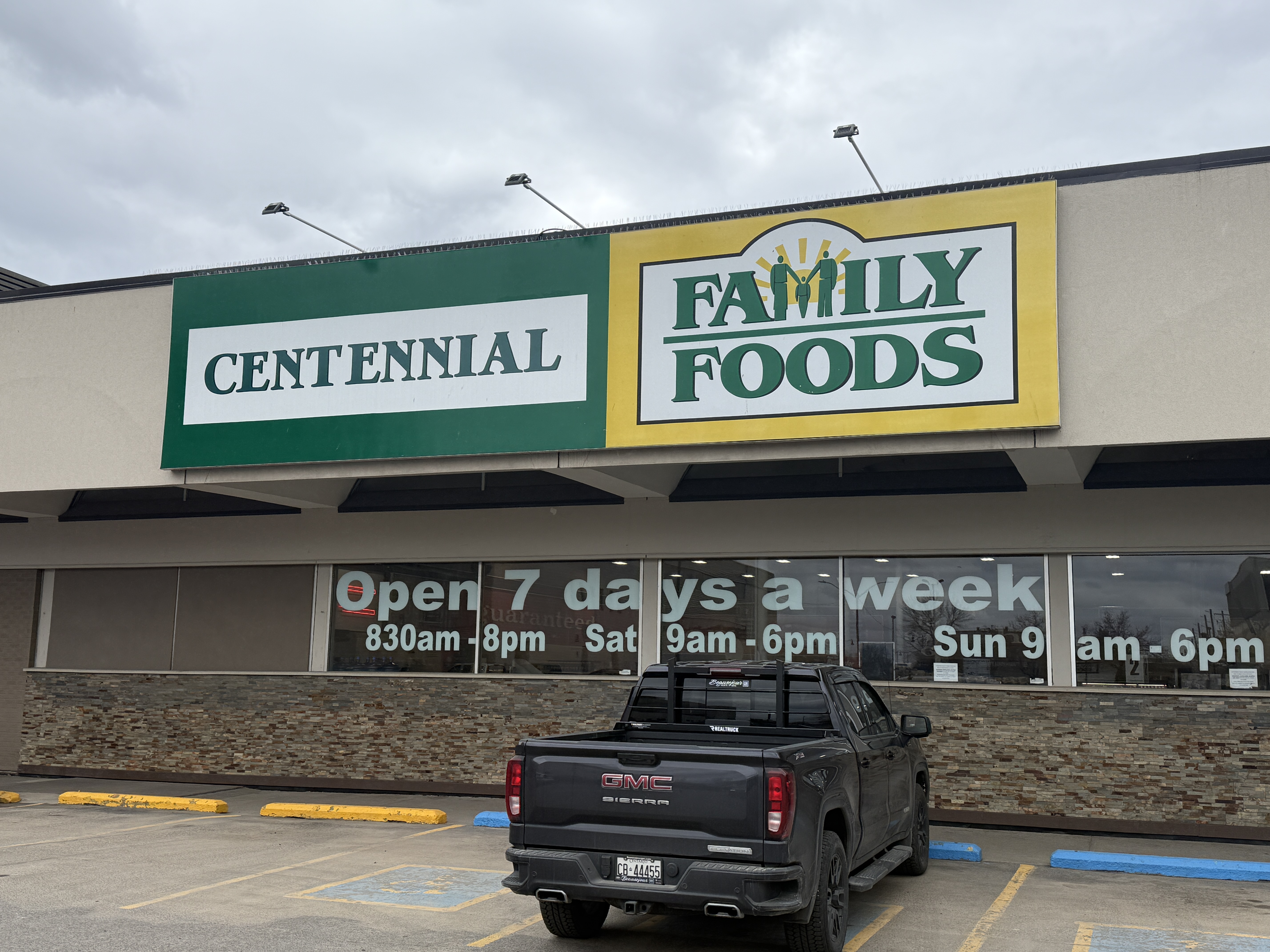 Fresh produce at Centennial Family Foods
